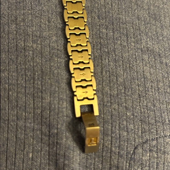 Tissot Gold-Tone Ladies Watch - Picture 6 of 9